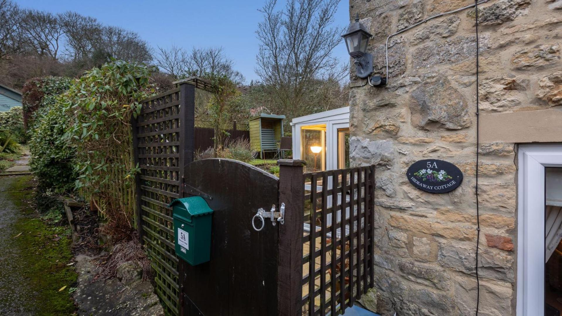 Picturesque Stone Cottage In The Heart Of North Yorkshire Village - Hideaway Cottage מראה חיצוני תמונה